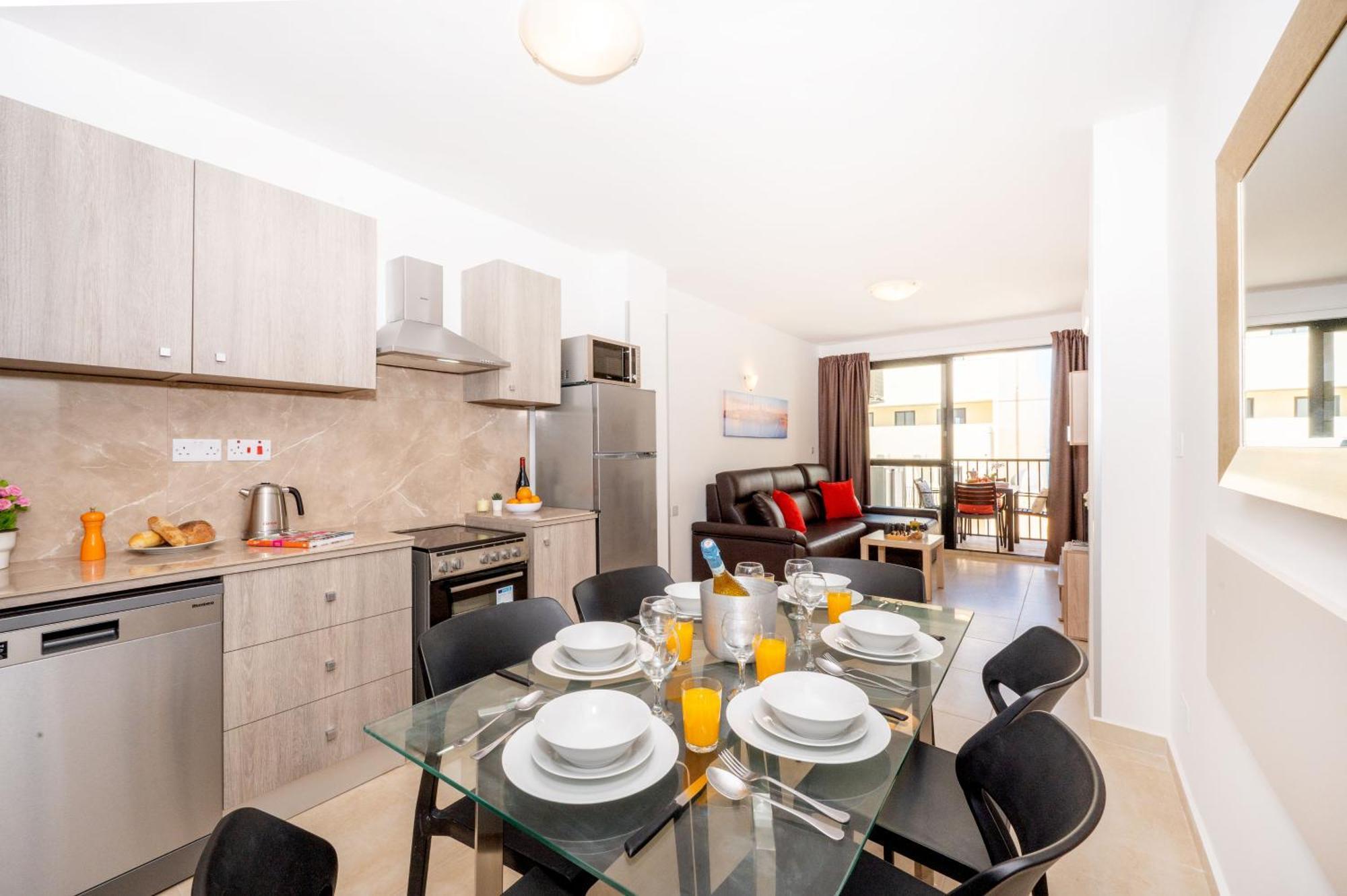 Sea Bliss Apartments With Terrace Just Off Seafront In St Paul'S Bay - By Getawaysmalta خليج سانت بول المظهر الخارجي الصورة